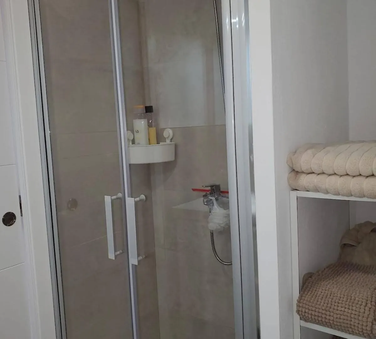 Comfortable 1 Bedroom Home From Home, Sunny, Sea & Mountain Views Benalmadena Apartment